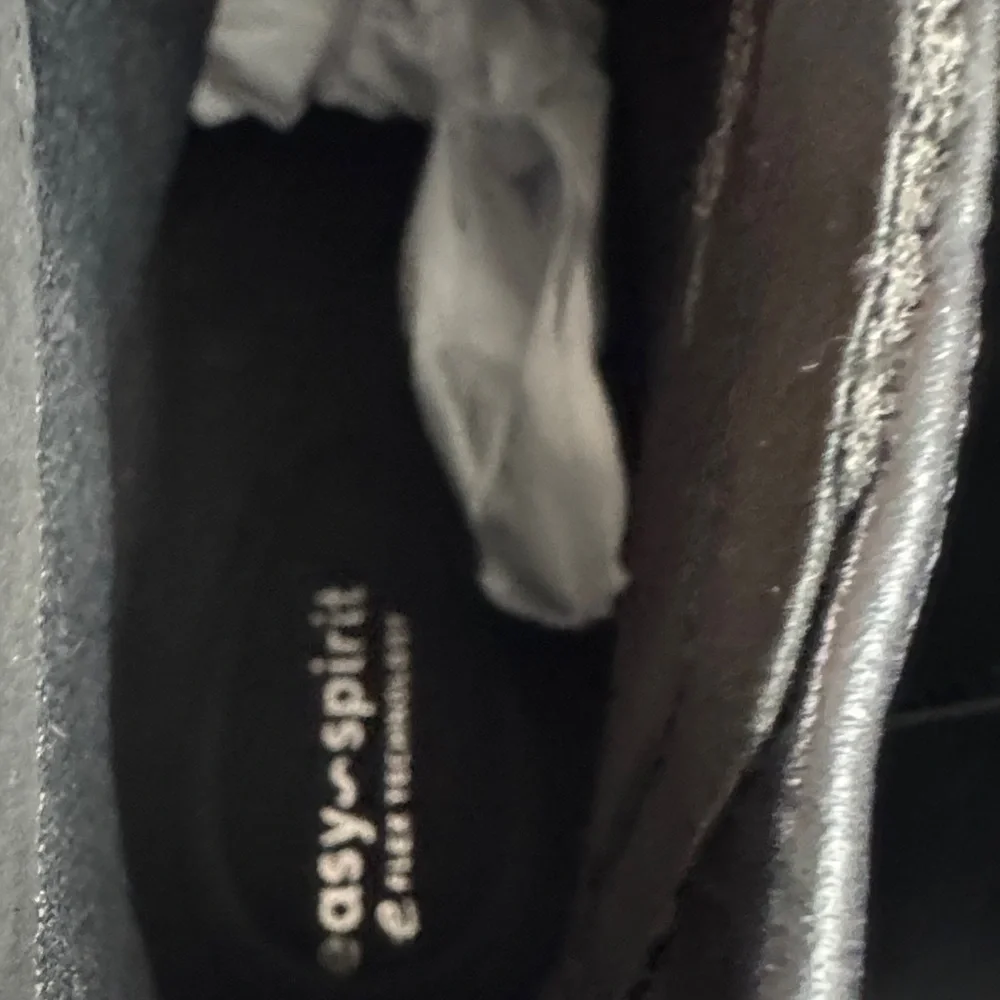 Easy Spirit Black leather Ankle Booties NEW 9